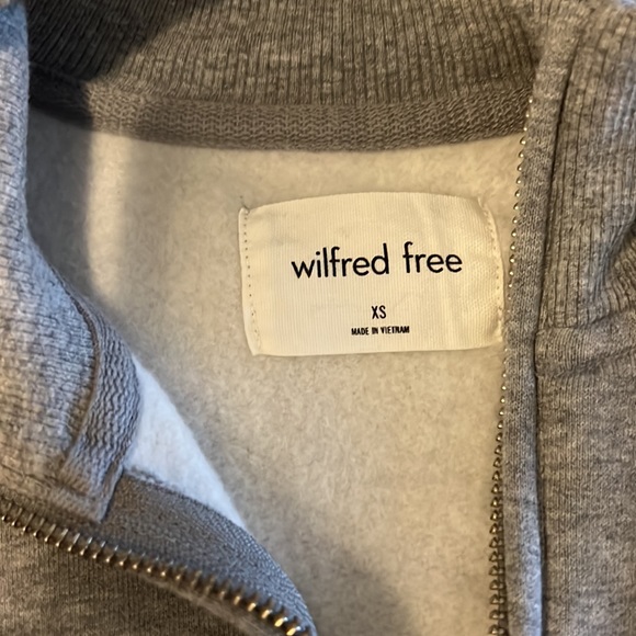 Wilfred FREE Fleece 1/2 Zip-up - Picture 2 of 3